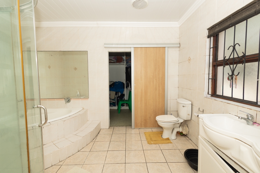 4 Bedroom Property for Sale in Riverton Western Cape